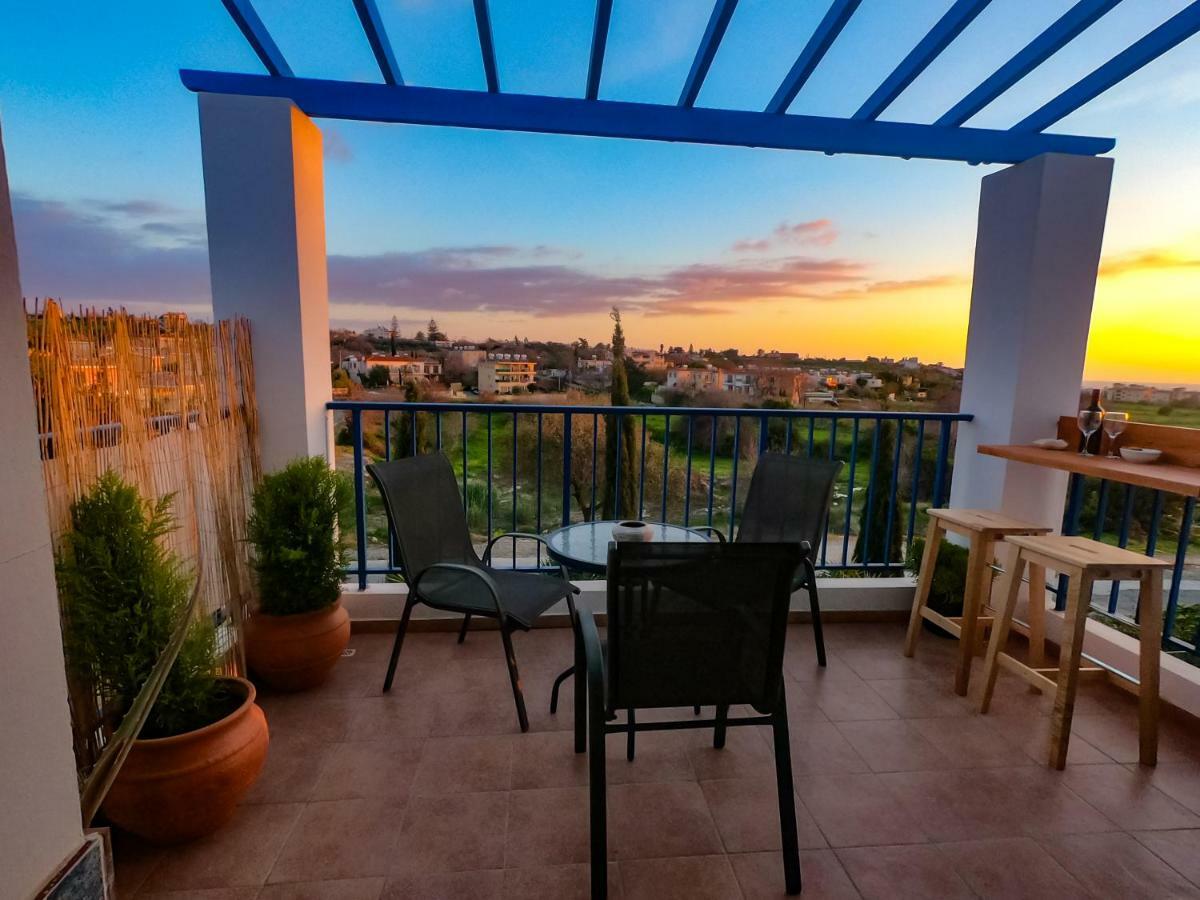 Ron'S Pergola Apartment Paphos ภายนอก รูปภาพ